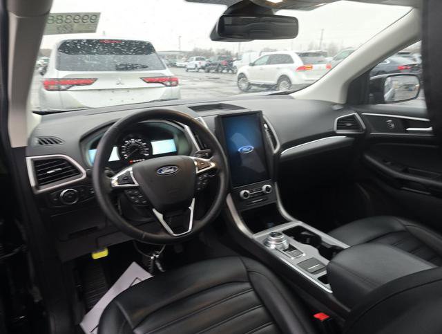 Used 2022 Ford Edge SEL w/ Convenience Package image 12