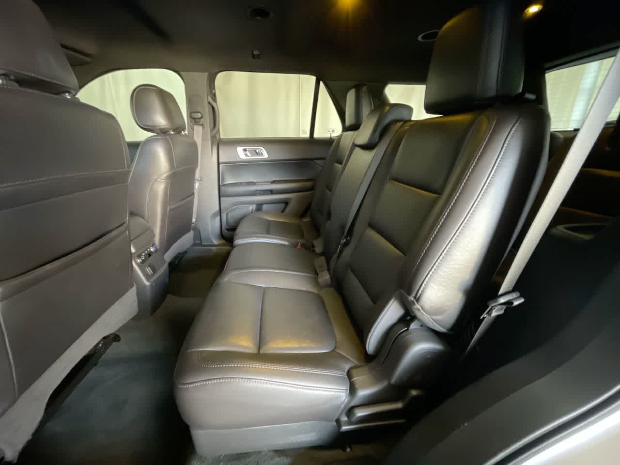 Used 2013 Ford Explorer XLT FWD image 22