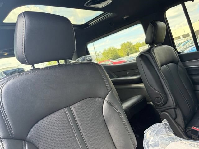 New 2026 Jeep Grand Wagoneer Limited AWD/4WD image 33