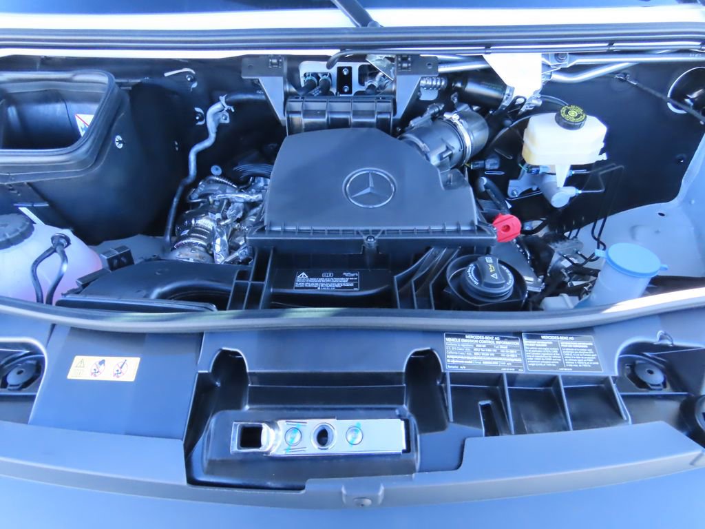 Used 2025 Mercedes-Benz Sprinter 2500 image 27