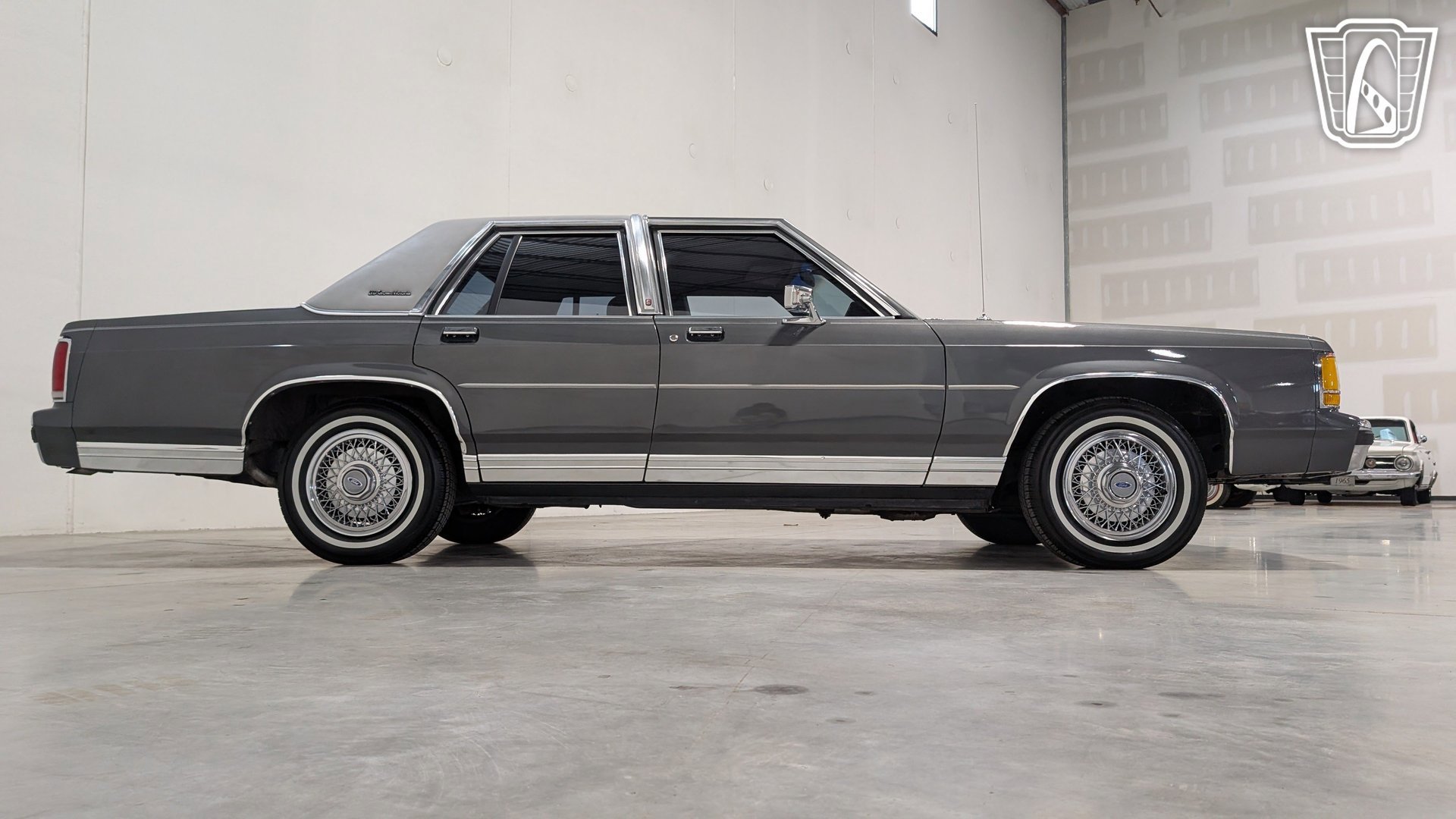 Used 1988 Ford LTD Crown Victoria RWD image 19