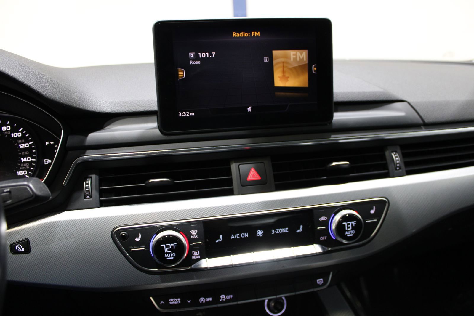 Used 2018 Audi A4 2.0T Ultra Premium w/ Convenience Package image 29