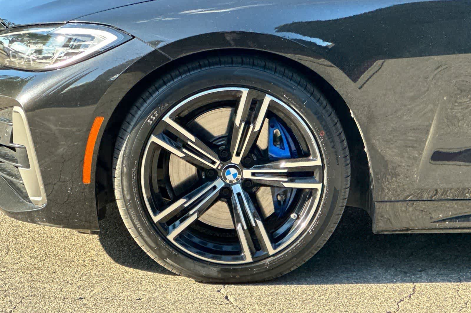 Used 2023 BMW M440i Convertible RWD image 16