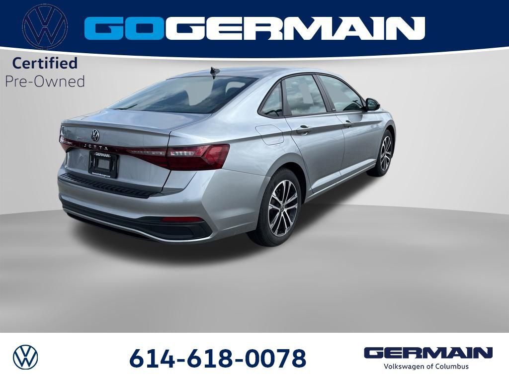 Used 2025 Volkswagen Jetta Sport image 9