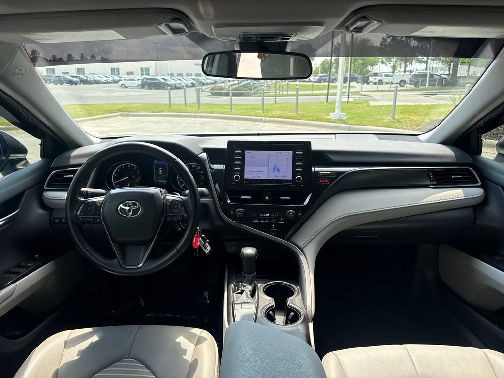 Used 2024 Toyota Camry SE FWD image 16