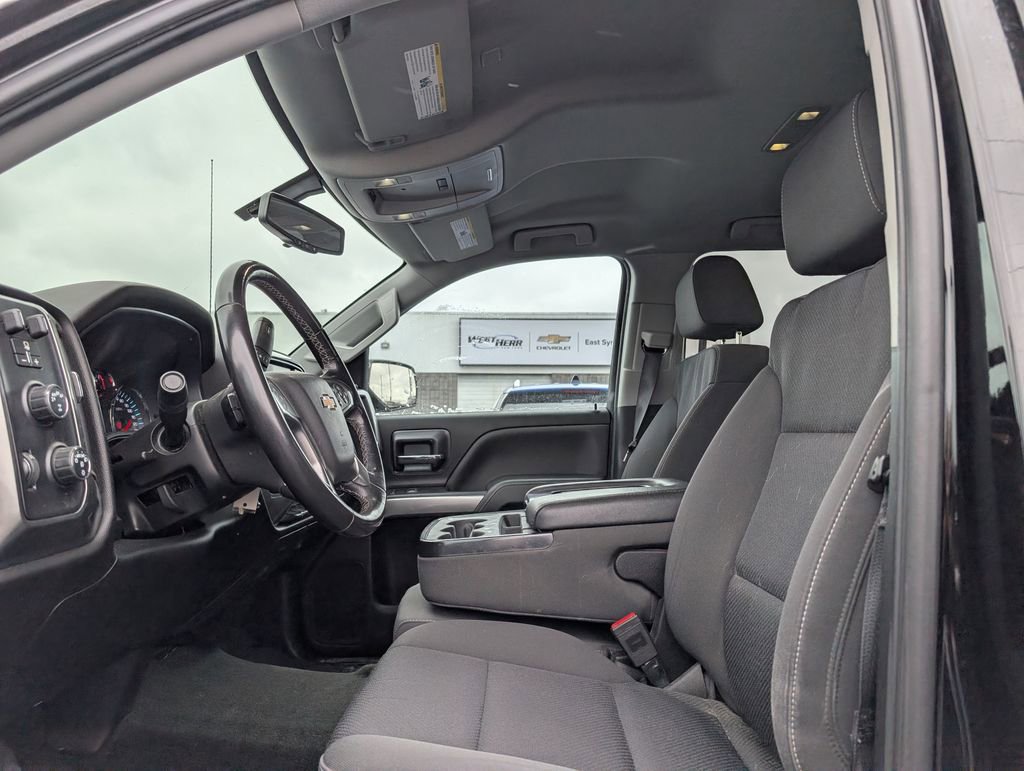 Used 2018 Chevrolet Silverado 1500 LT w/ All Star Edition image 9