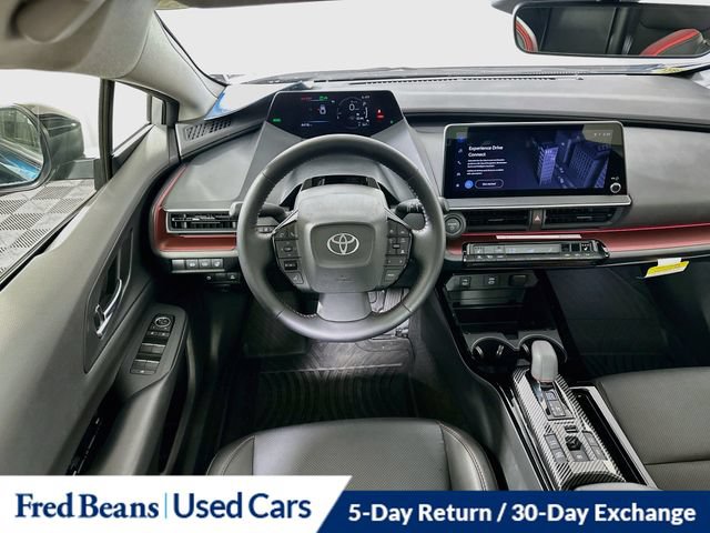 Used 2025 Toyota Prius Plug-In Hybrid FWD image 30