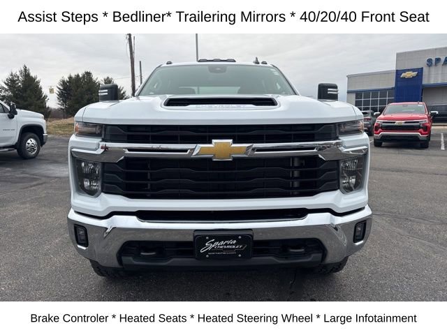 Used 2025 Chevrolet Silverado 2500 LT AWD/4WD image 8