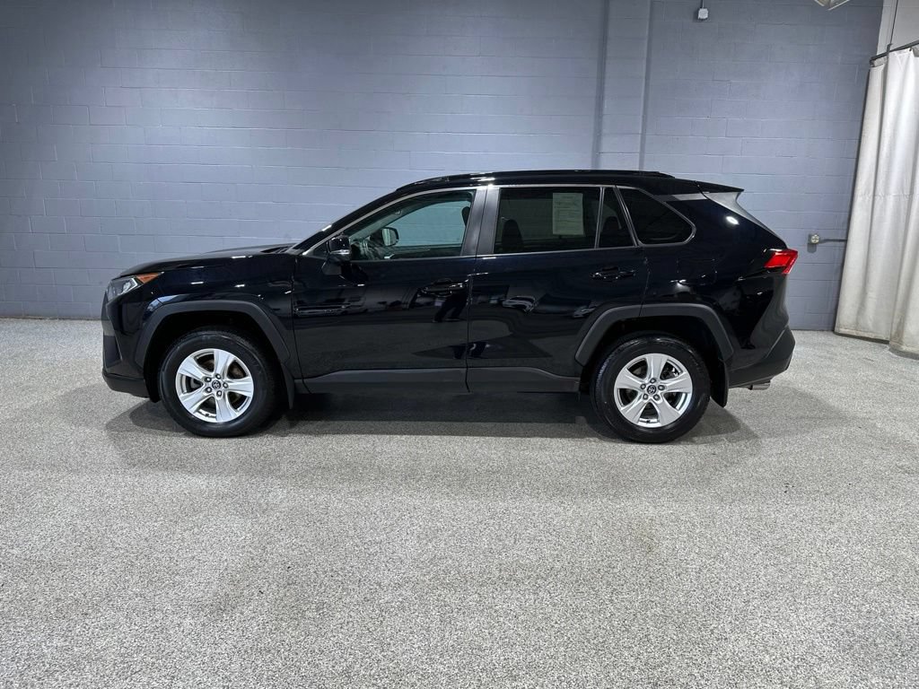 Used 2020 Toyota RAV4 XLE w/ Convenience Package AWD/4WD image 5