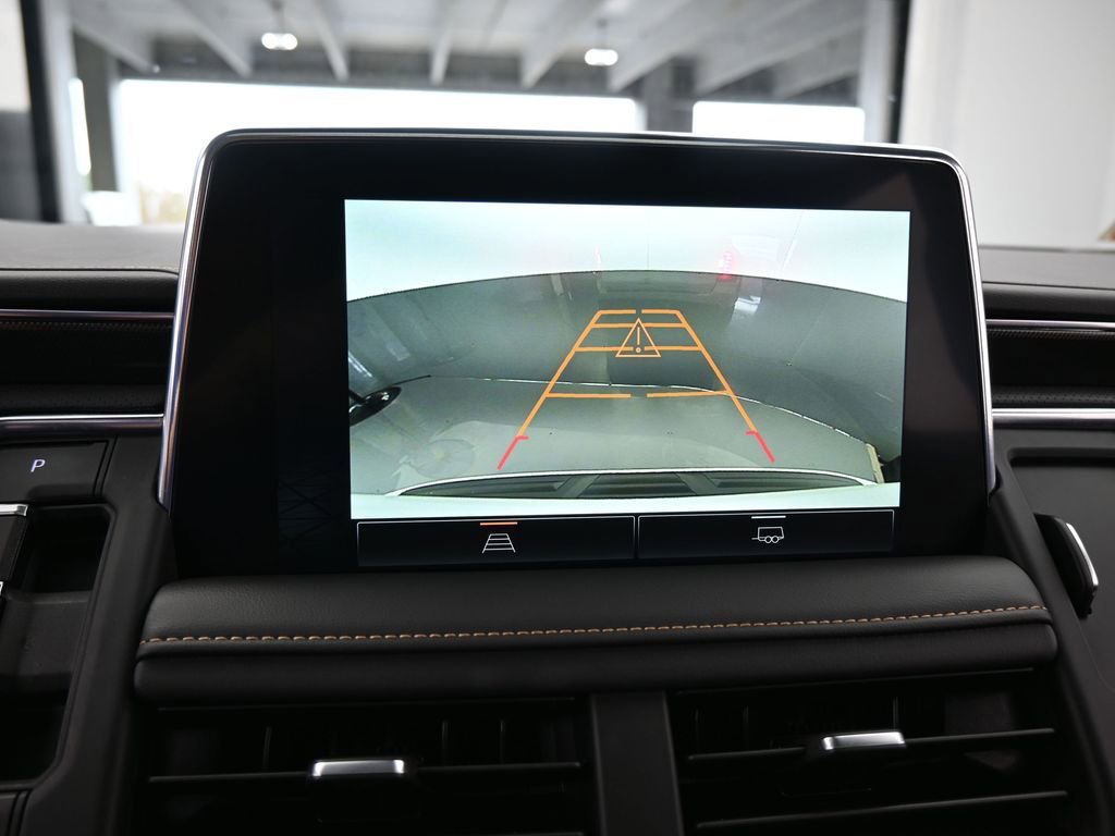 Used 2023 GMC Yukon XL AT4 image 21