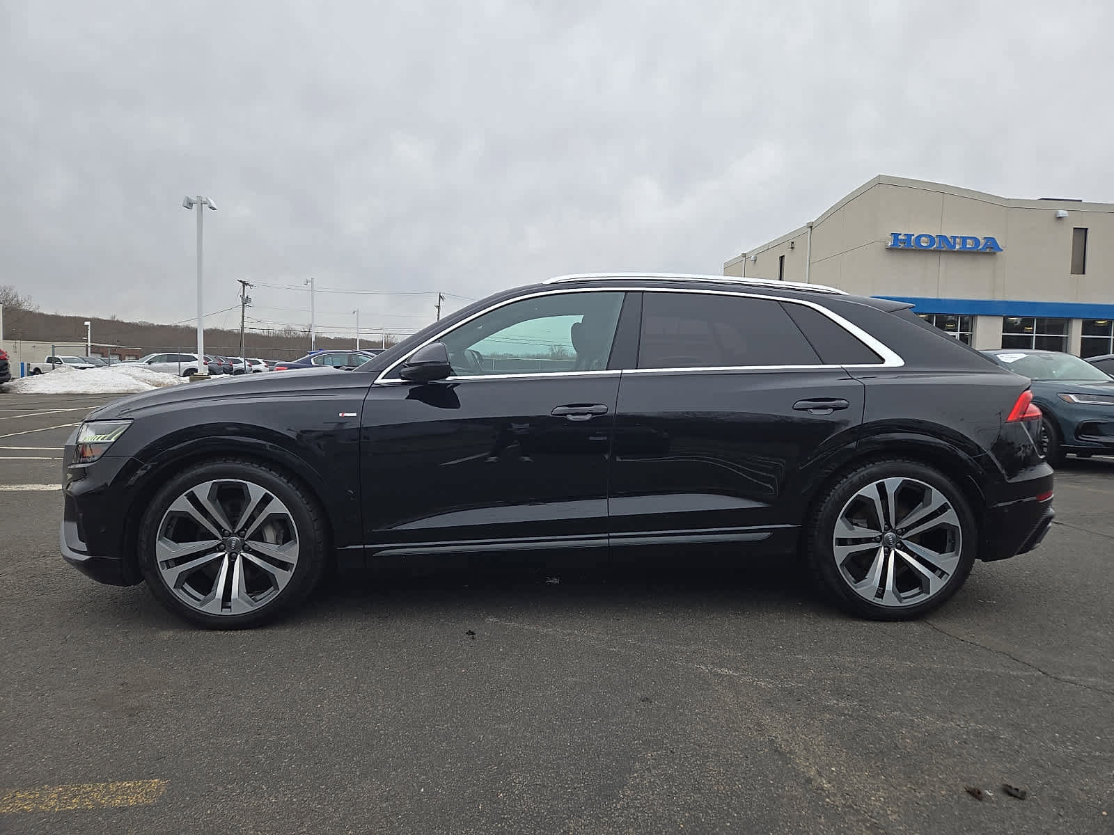Used 2019 Audi Q8 Prestige image 8