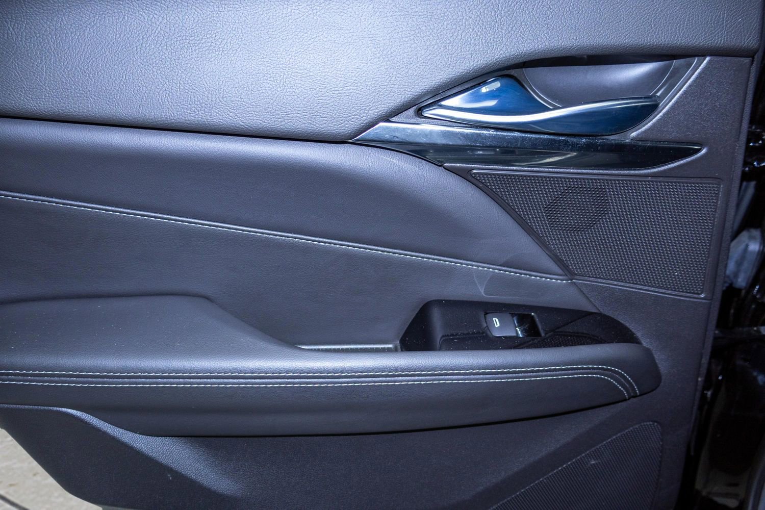 Certified 2023 Cadillac CT4 Luxury w/ Sun And Sound Package image 26