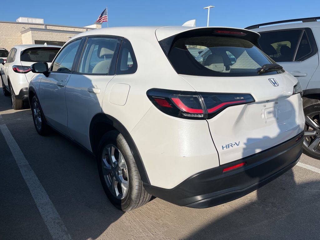 Certified 2025 Honda HR-V LX image 4