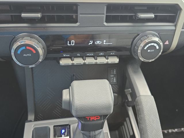 Used 2025 Toyota Tacoma TRD Off-Road image 23