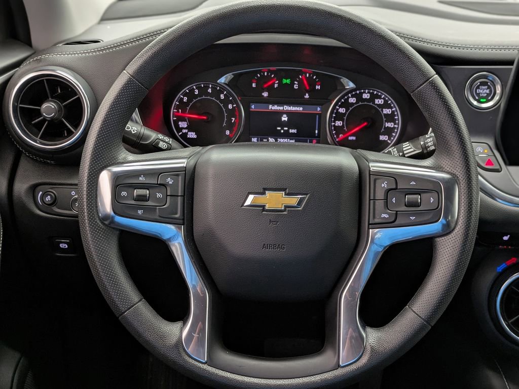 Used 2025 Chevrolet Blazer LT AWD/4WD image 25
