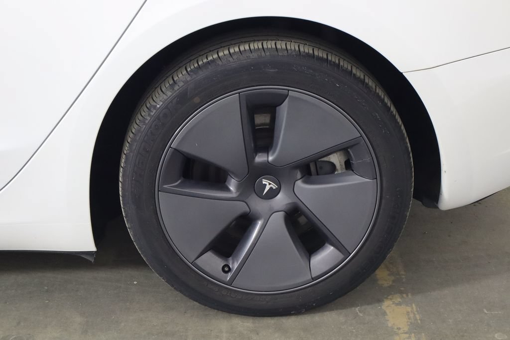 Used 2023 Tesla Model 3 Standard Range RWD image 39
