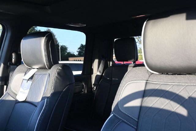 New 2027 RAM 2500 Limited AWD/4WD image 14