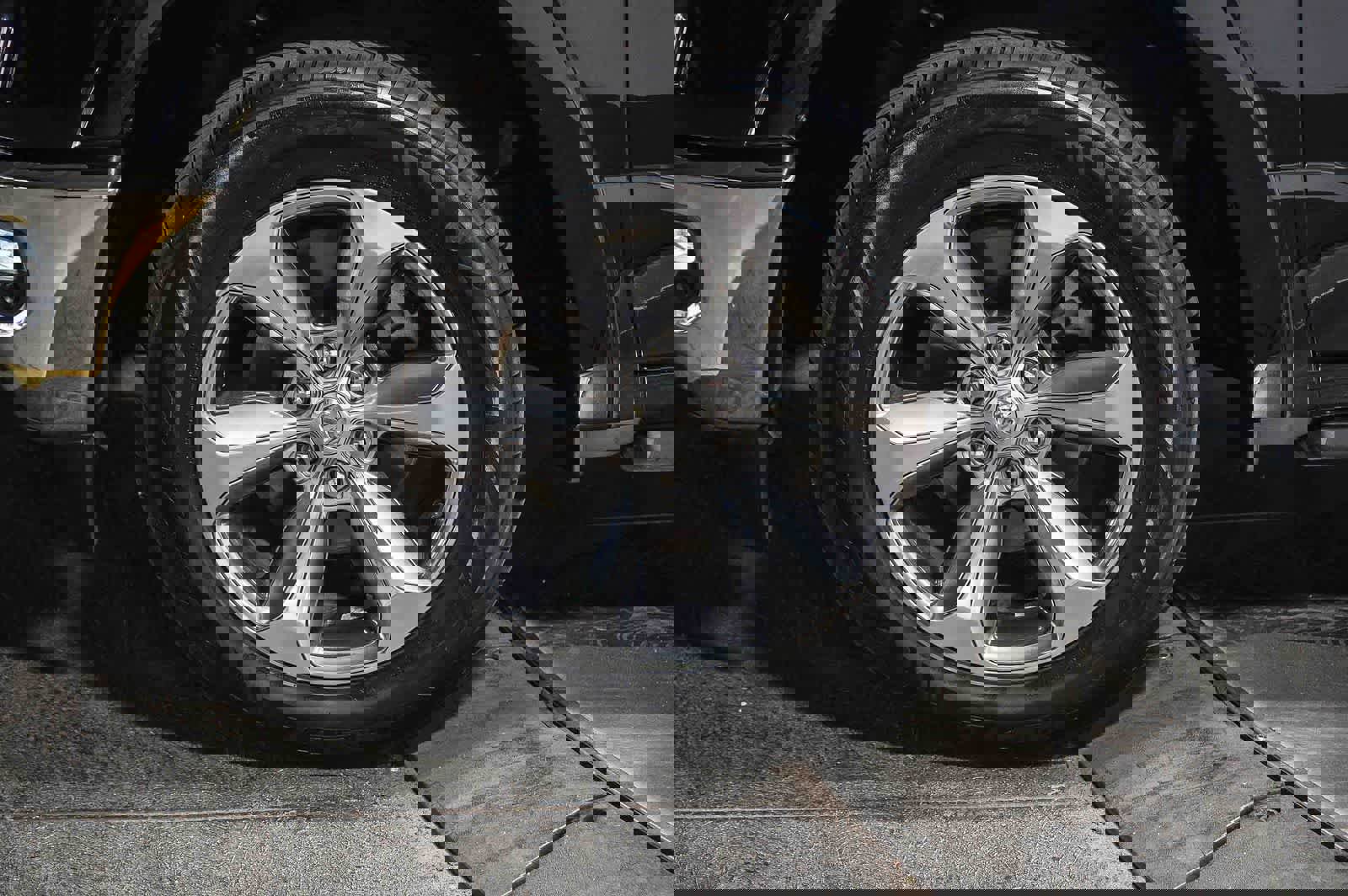 Used 2019 RAM 1500 Limited image 6