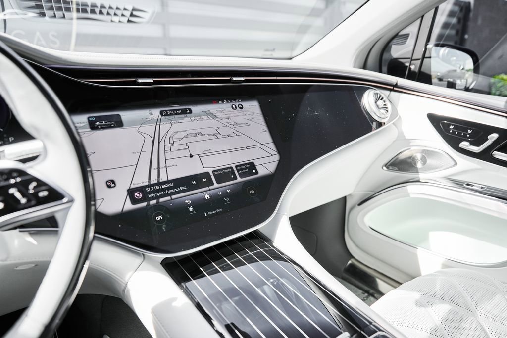 Used 2024 Mercedes-Benz Maybach EQS 680 4MATIC image 76