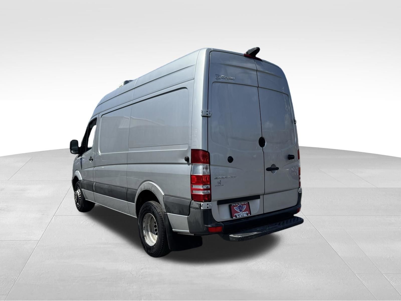 Used 2017 Mercedes-Benz Sprinter 3500 image 6