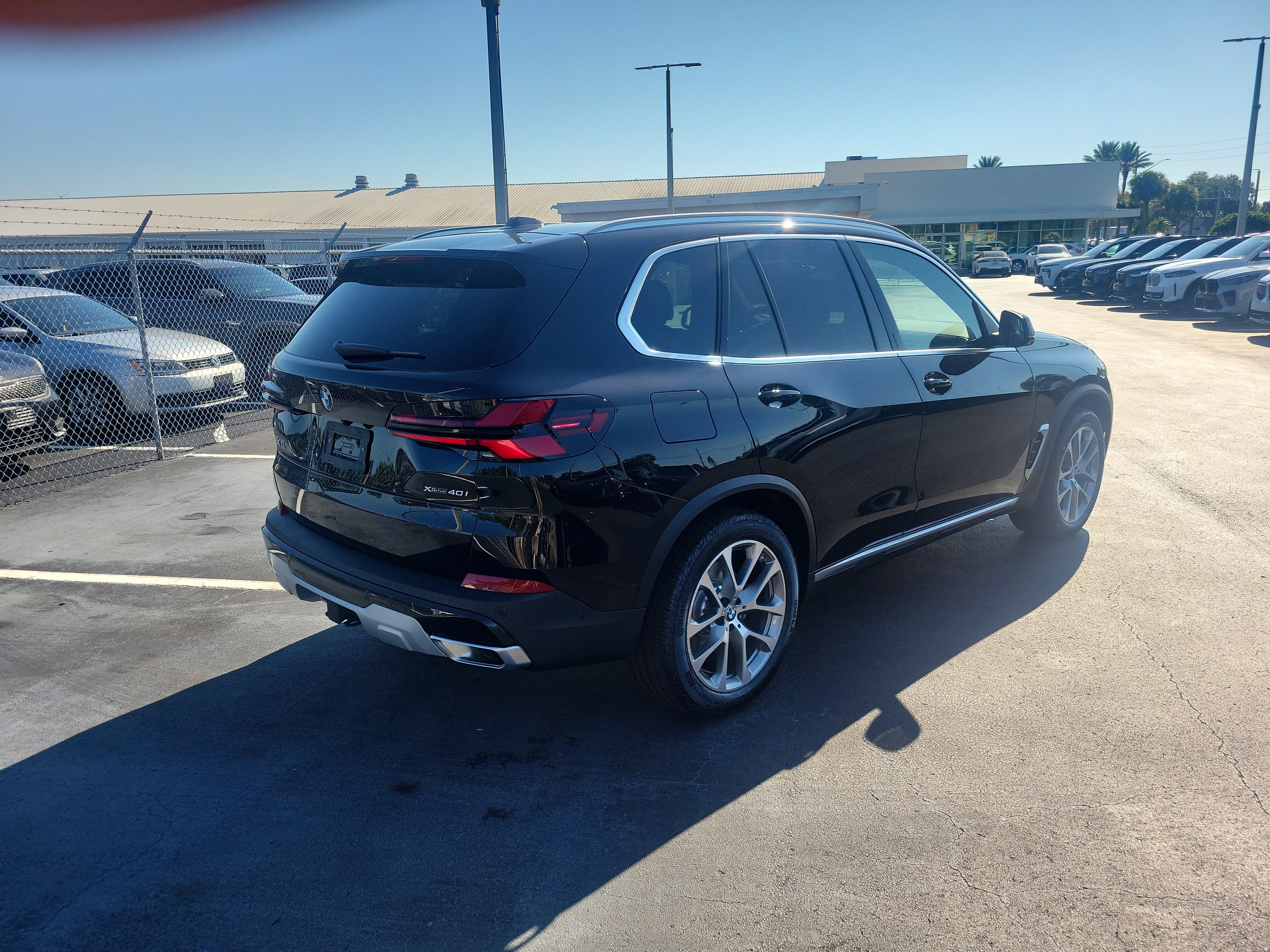 New 2026 BMW X5 xDrive40i w/ Climate Comfort Package image 4