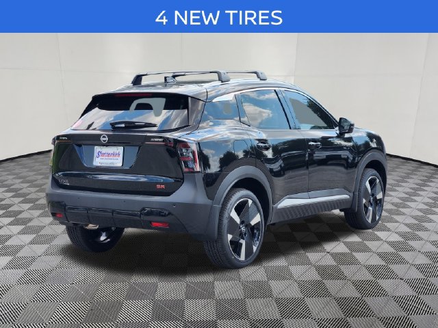 New 2025 Nissan Kicks SR w/ Illumination Package FWD image 3