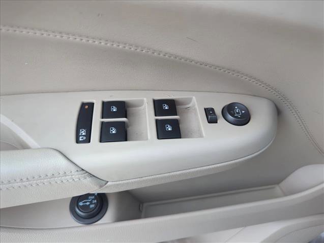 Used 2011 Cadillac SRX Luxury FWD image 28
