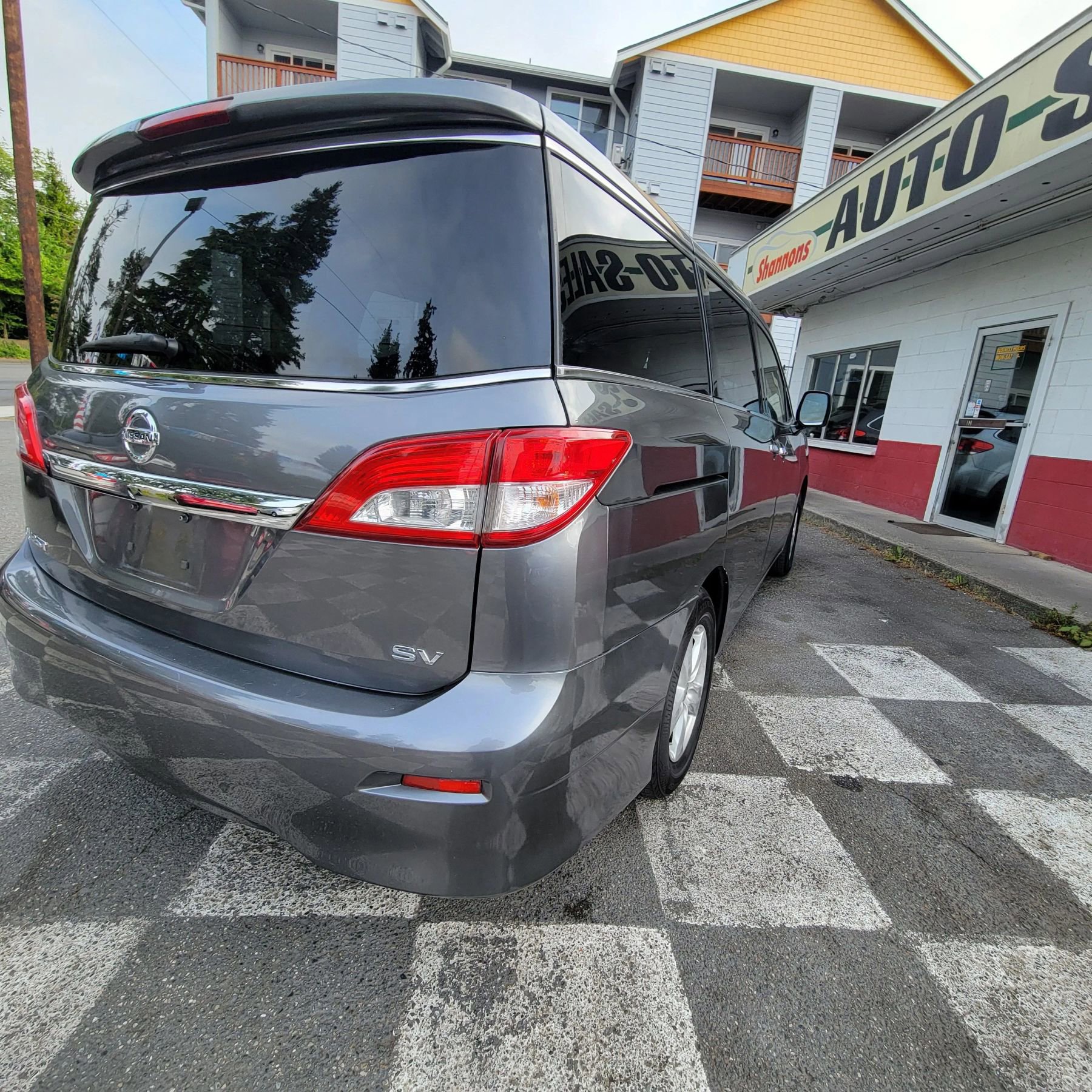 Used 2016 Nissan Quest SV image 4