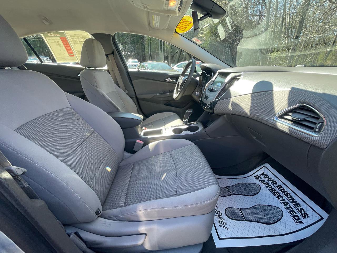 Used 2016 Chevrolet Cruze LS image 28