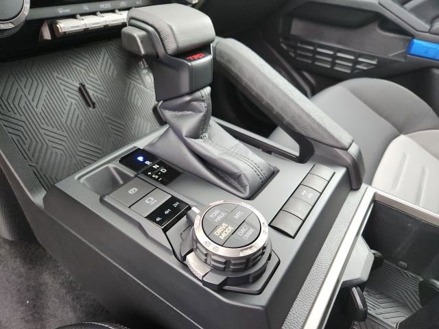 Used 2024 Toyota Tacoma TRD Off-Road image 21