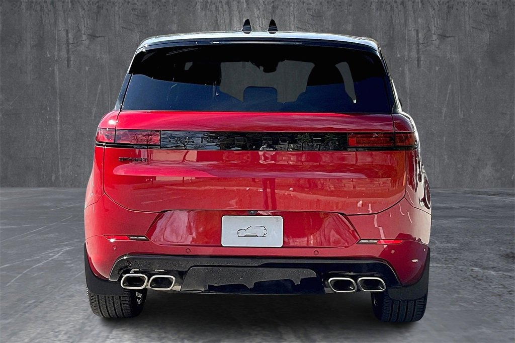 Used 2025 Land Rover Range Rover Sport Dynamic SE image 5