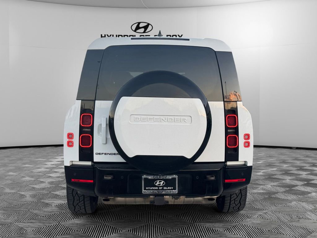 Used 2024 Land Rover Defender 130 X-Dynamic SE image 6