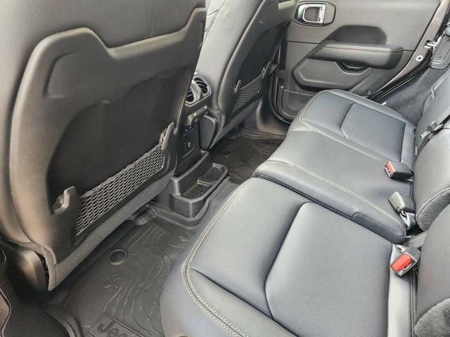 New 2026 Jeep Wrangler Unlimited Sahara image 23