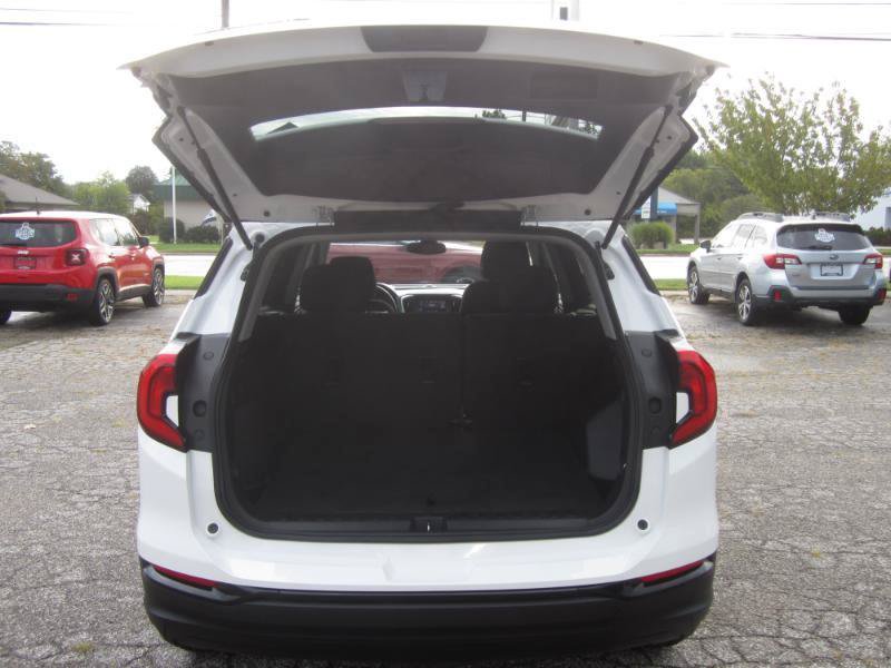 Used 2021 GMC Terrain SLE w/ Driver Convenience Package FWD image 32