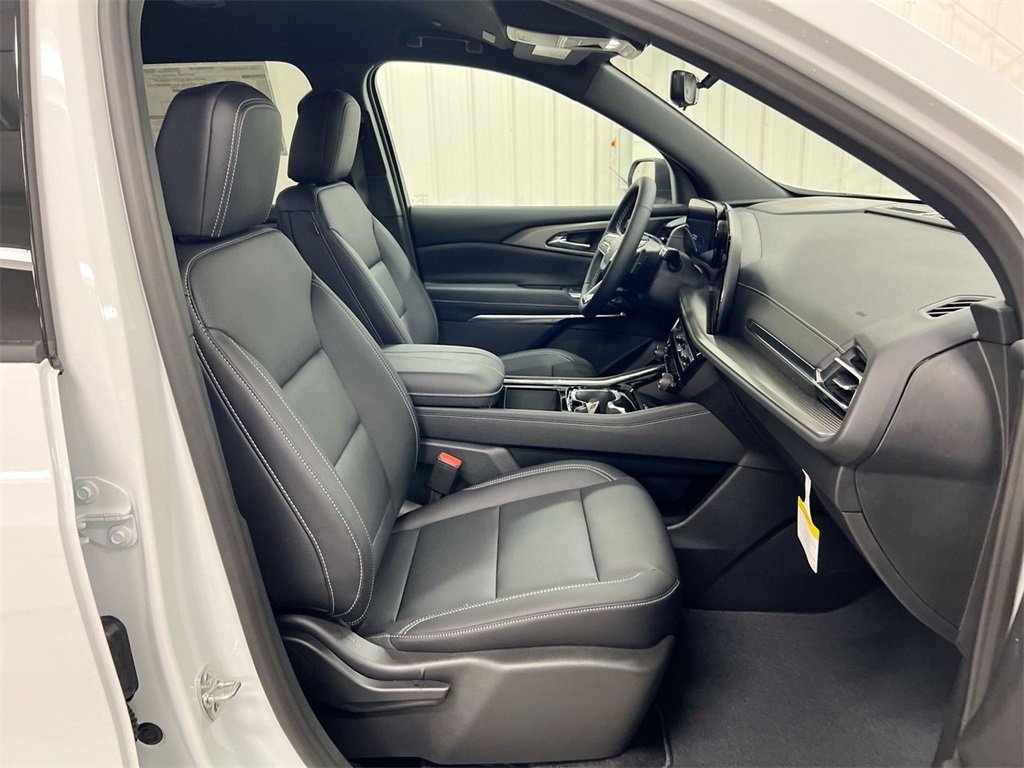 New 2026 Chevrolet Traverse LT w/ Driver Confidence Package image 22