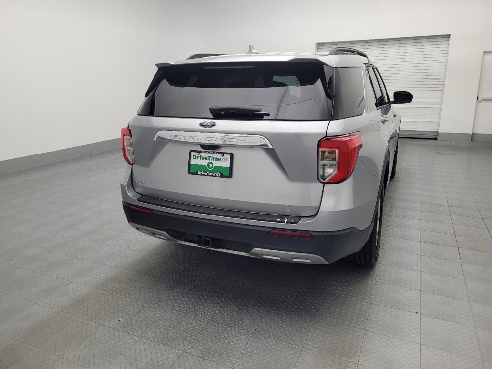 Used 2020 Ford Explorer XLT w/ Equipment Group 202A image 7