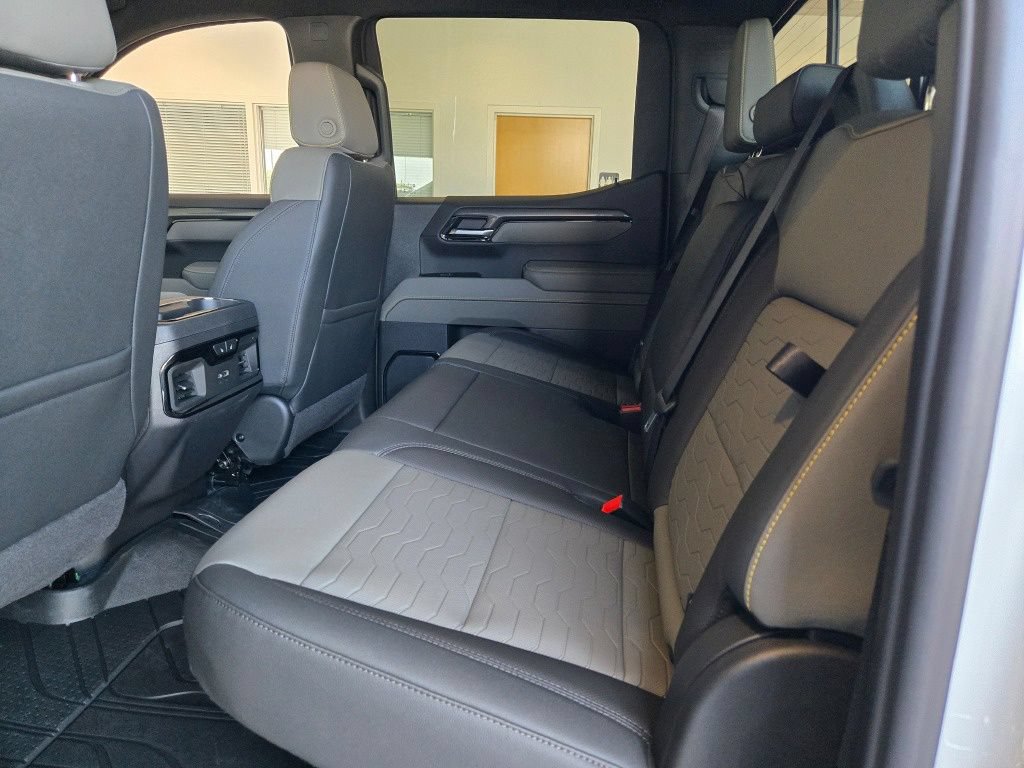 New 2026 Chevrolet Silverado 1500 ZR2 w/ LPO, Dark Essentials Package AWD/4WD image 18