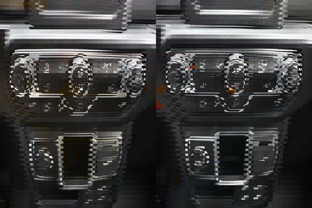 Used 2023 Jeep Gladiator Sport image 23