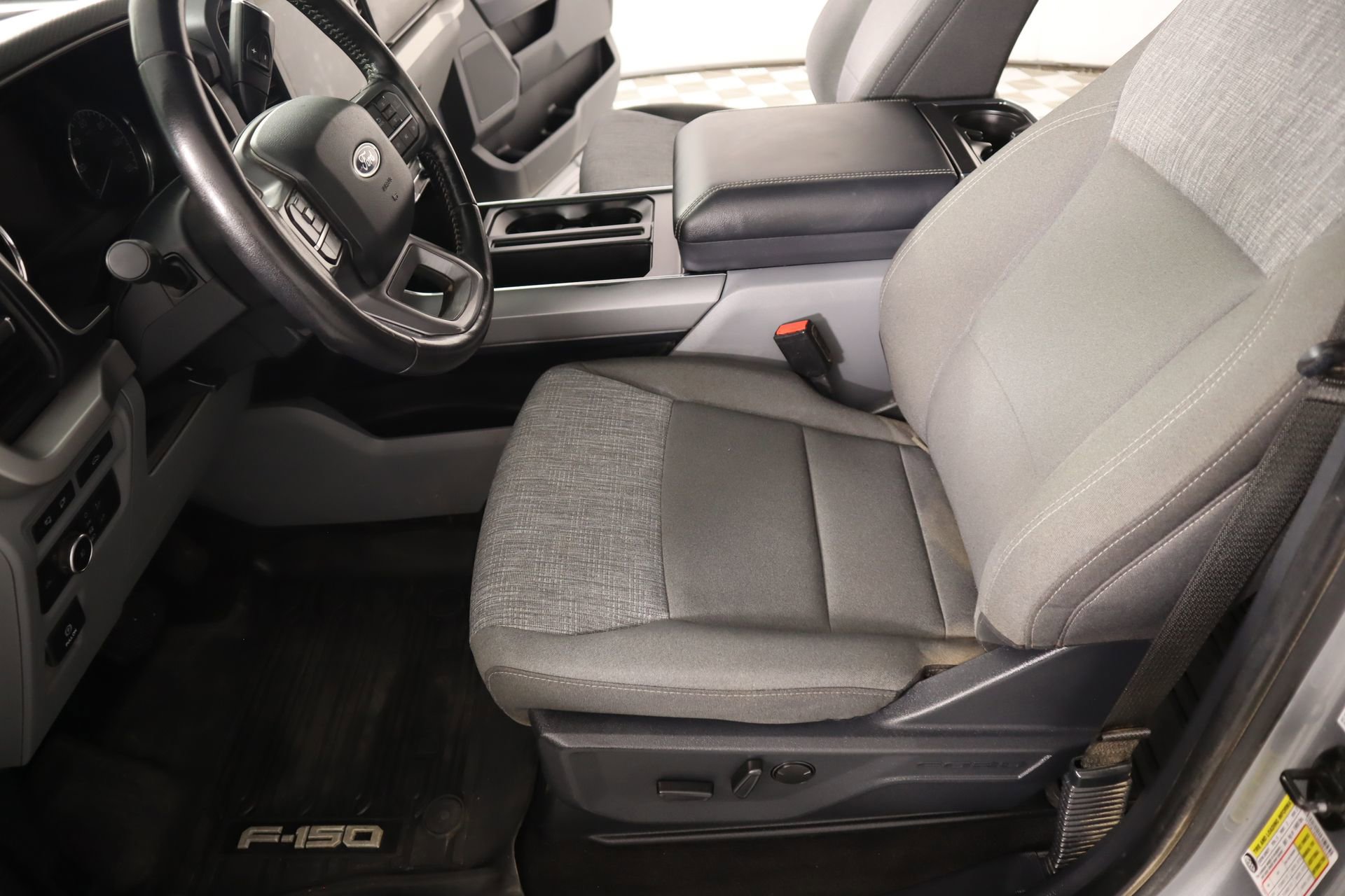 Used 2022 Ford F150 XLT w/ Equipment Group 302A High image 12