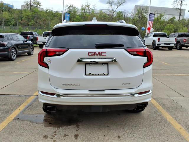 Used 2020 GMC Terrain Denali w/ Denali Premium Package AWD/4WD image 5