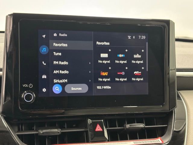 Used 2023 Toyota Corolla Cross LE image 24