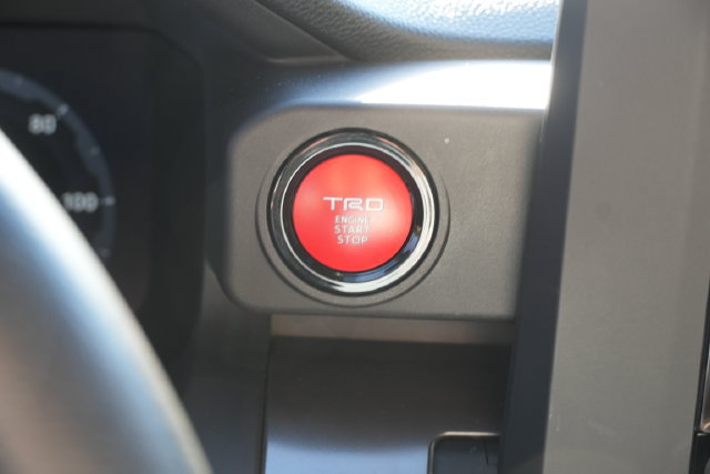 Used 2025 Toyota Tacoma TRD Sport AWD/4WD image 28