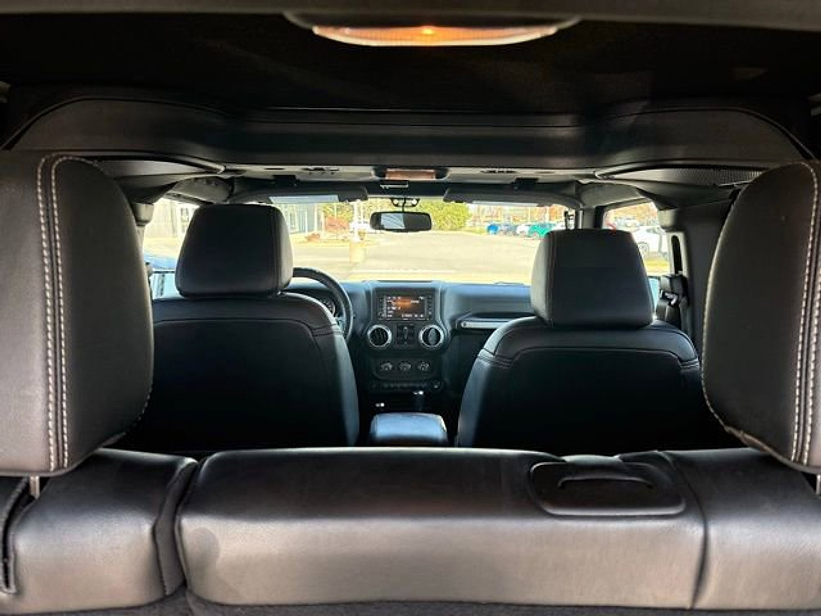 Used 2017 Jeep Wrangler Unlimited Rubicon image 21