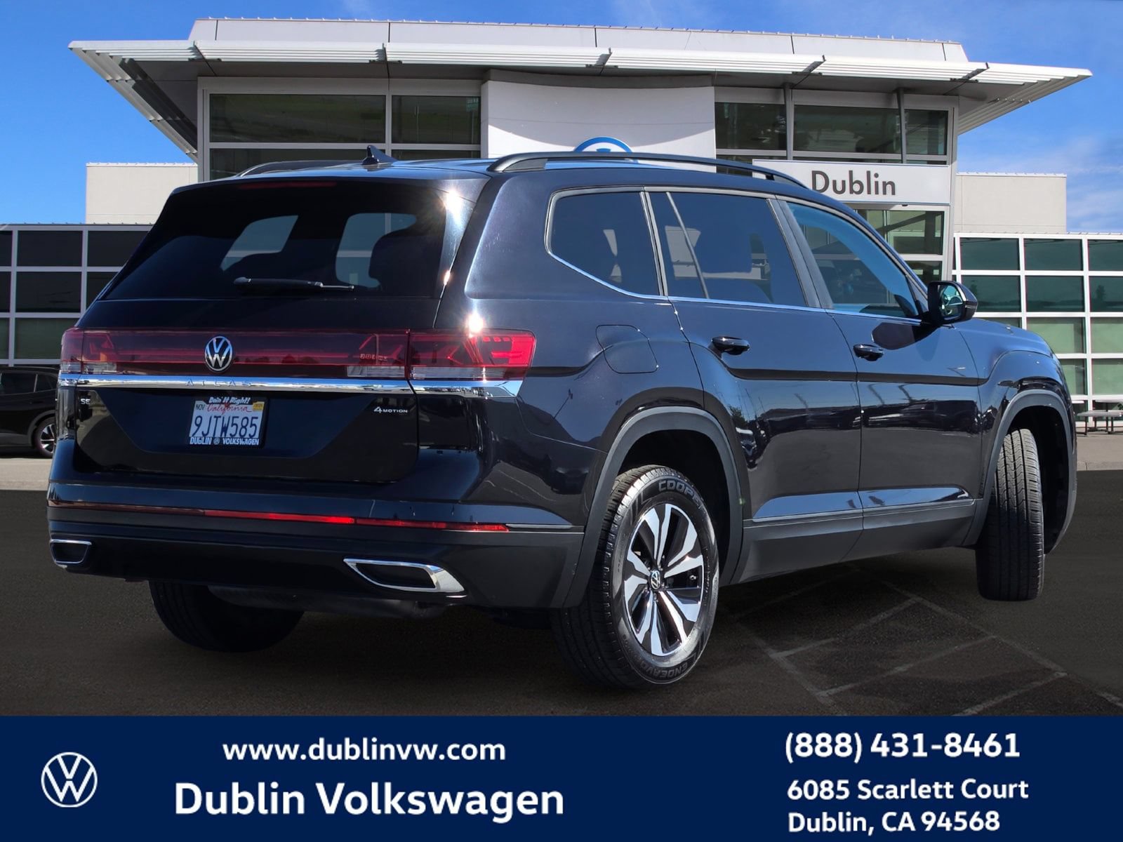 Used 2024 Volkswagen Atlas SE AWD/4WD image 4