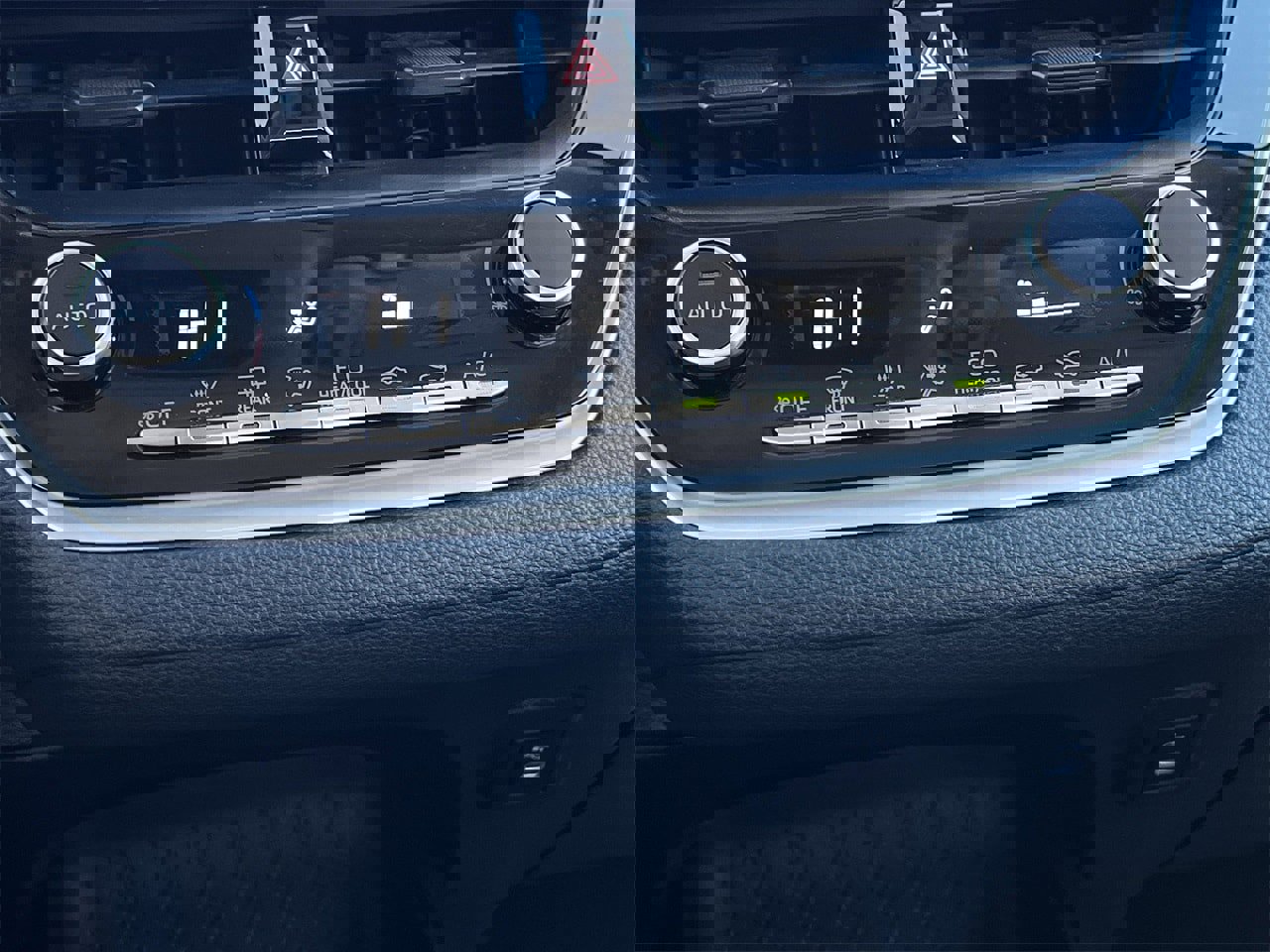 Used 2024 Toyota Corolla LE image 18