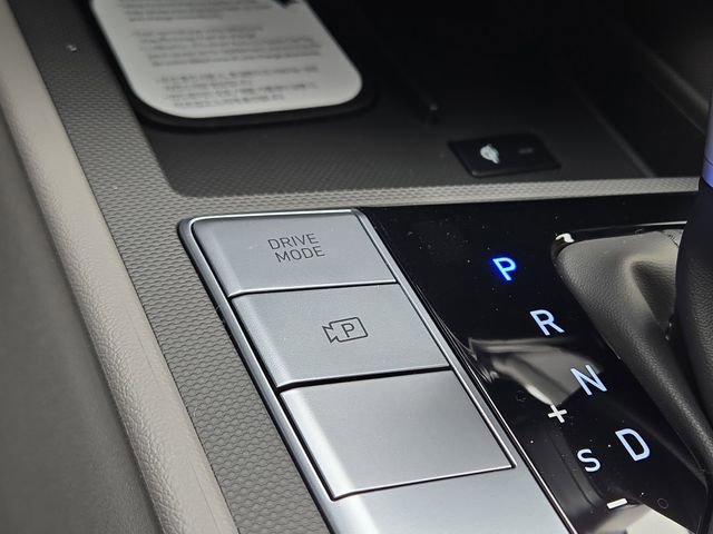 New 2026 Hyundai Elantra Sport FWD image 16