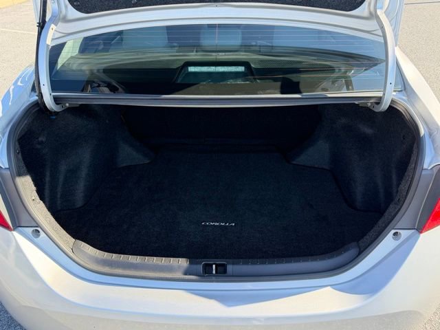 Used 2017 Toyota Corolla LE w/ Carpet Mat Package (TMS) image 20