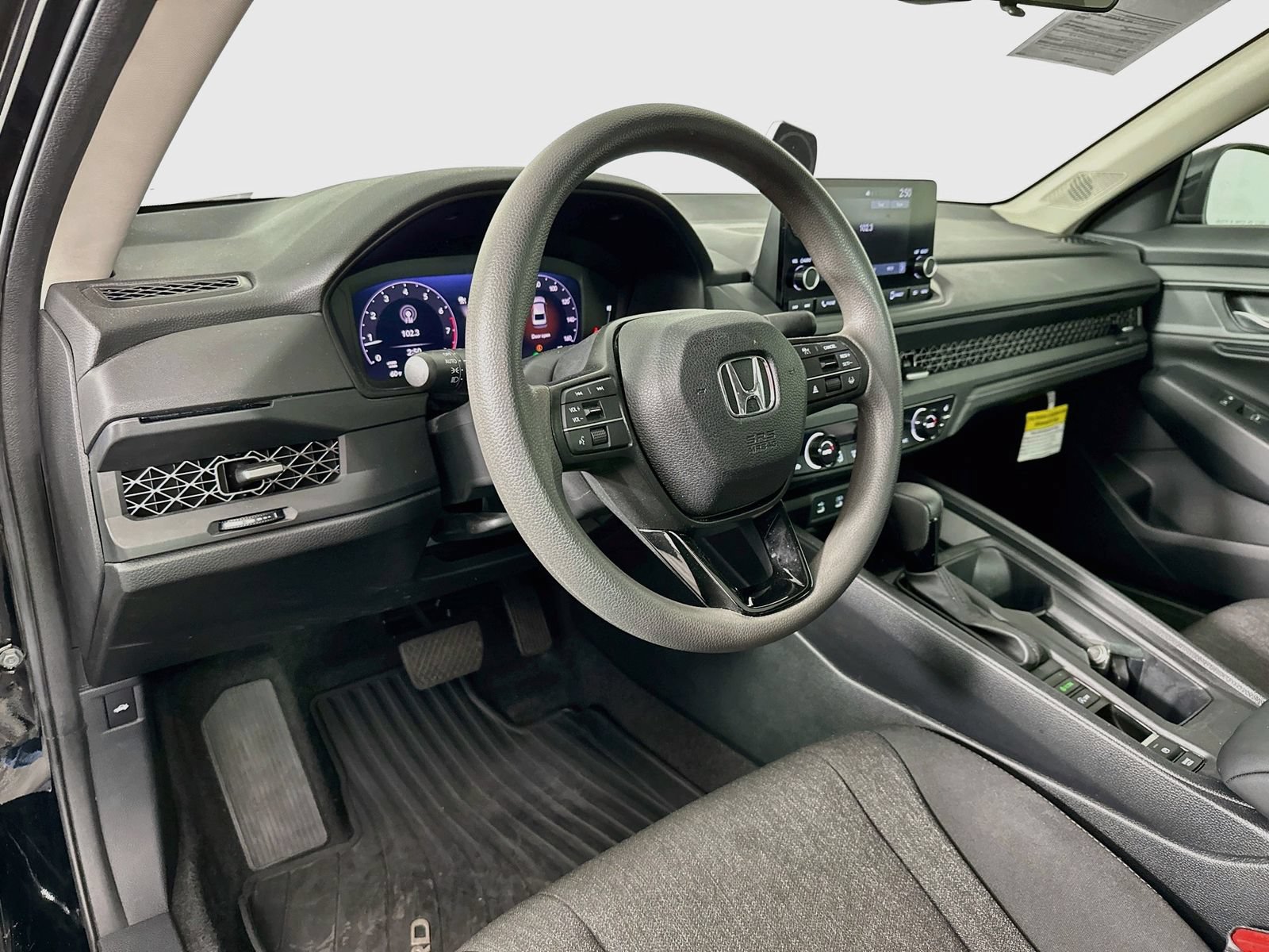 Used 2023 Honda Accord EX image 9