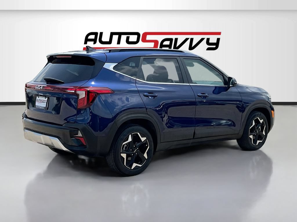 Used 2024 Kia Seltos EX FWD image 7