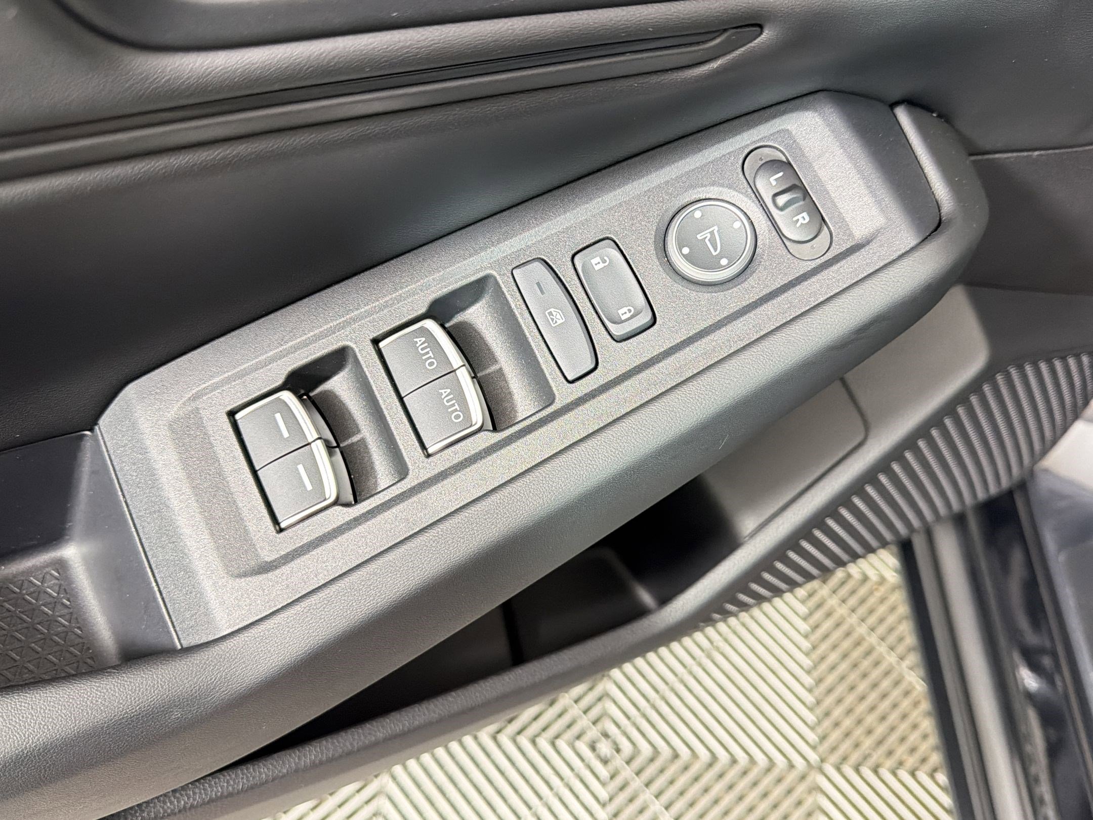 Certified 2025 Honda Accord EX-L image 21